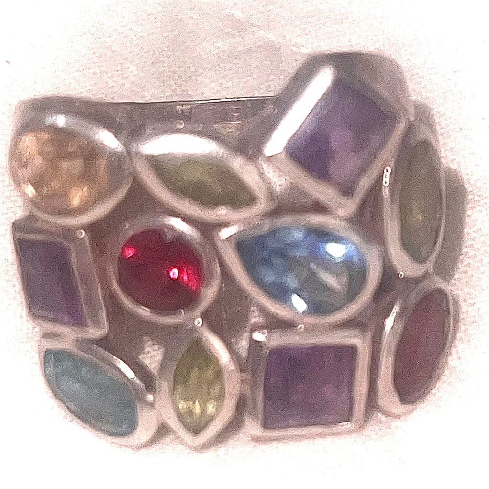 BEAUTIFUL MULTI STONE RING - Picture 2 of 14